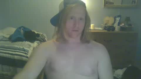 Snapshot of gnger31foru chatting on December 31, 1:04 am Steven Meadow online show from December 31, 1:04 am