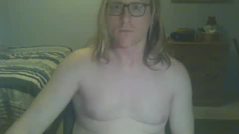 Snapshot of gnger31foru chatting on January 29, 3:01 am Steven Meadow online show from January 29, 3:01 am