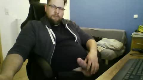 gnik_labinnah online show from May 21, 9:00 pm