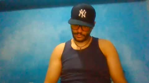 Snapshot of gnzurg chatting on July 12, 6:15 am gnz online show from July 12, 6:15 am