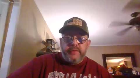 Snapshot of gobey33 chatting on November 21, 1:15 am IDKIDCIDGAF online show from November 21, 1:15 am