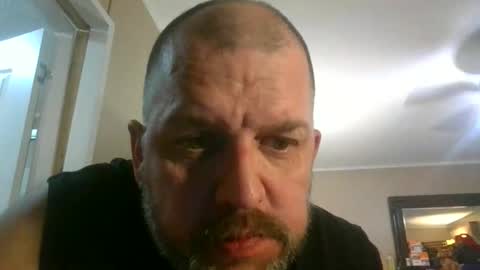 Snapshot of gobey33 chatting on November 25, 1:16 am IDKIDCIDGAF online show from November 25, 1:16 am