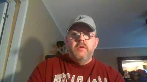 Snapshot of gobey33 chatting on December 1, 9:20 pm IDKIDCIDGAF online show from December 1, 9:20 pm