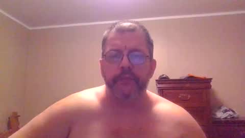 Snapshot of gobey33 chatting on January 10, 5:20 am IDKIDCIDGAF online show from January 10, 5:20 am