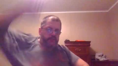 Snapshot of gobey33 chatting on January 14, 1:11 am IDKIDCIDGAF online show from January 14, 1:11 am