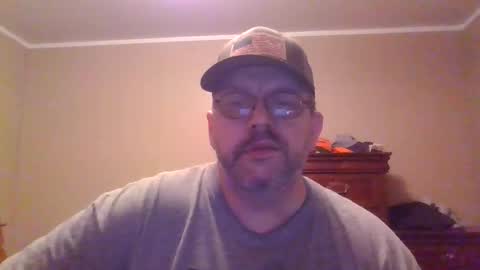 Snapshot of gobey33 chatting on January 16, 1:09 am IDKIDCIDGAF online show from January 16, 1:09 am