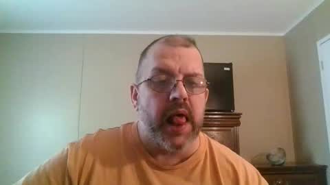 Snapshot of gobey33 chatting on February 10, 4:11 pm IDKIDCIDGAF online show from February 10, 4:11 pm