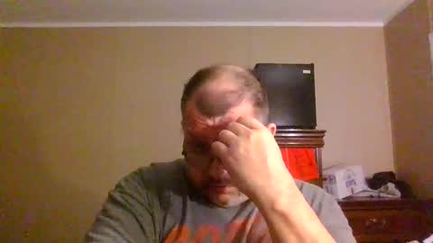 Snapshot of gobey33 chatting on February 27, 7:30 am IDKIDCIDGAF online show from February 27, 7:30 am