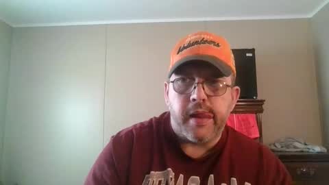 Snapshot of gobey33 chatting on February 27, 8:20 pm IDKIDCIDGAF online show from February 27, 8:20 pm