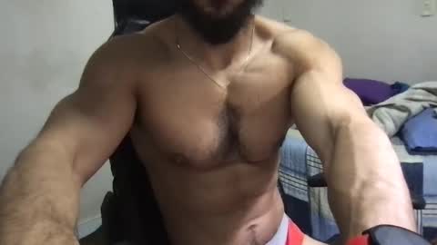 Snapshot of god_hunkules chatting on January 1, 10:56 pm god hunkules online show from January 1, 10:56 pm