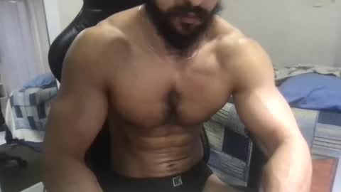 Snapshot of god_hunkules chatting on January 18, 3:27 pm god hunkules online show from January 18, 3:27 pm