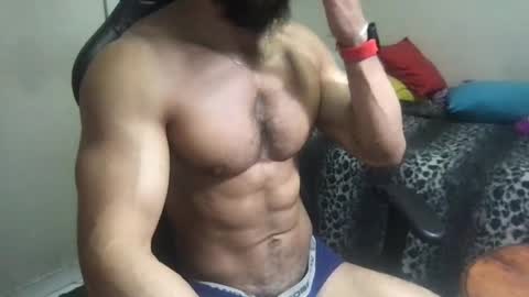 Snapshot of god_hunkules chatting on January 21, 7:17 pm god hunkules online show from January 21, 7:17 pm