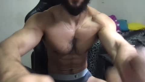 Snapshot of god_hunkules chatting on February 14, 4:31 pm god hunkules online show from February 14, 4:31 pm