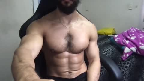 Snapshot of god_hunkules chatting on February 18, 7:41 pm god hunkules online show from February 18, 7:41 pm