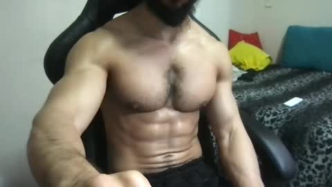 Snapshot of god_hunkules chatting on February 20, 12:19 am god hunkules online show from February 20, 12:19 am