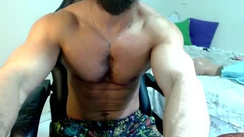 Snapshot of god_hunkules chatting on September 12, 10:10 pm god hunkules online show from September 12, 10:10 pm