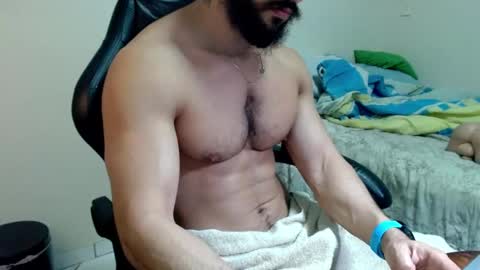 Snapshot of god_hunkules chatting on September 28, 8:58 pm god hunkules online show from September 28, 8:58 pm