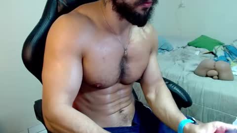 Snapshot of god_hunkules chatting on October 10, 4:17 pm god hunkules online show from October 10, 4:17 pm