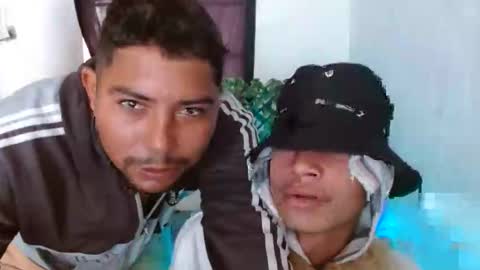 Snapshot of god_jol8 chatting on January 10, 4:42 pm god_jol8 online show from January 10, 4:42 pm