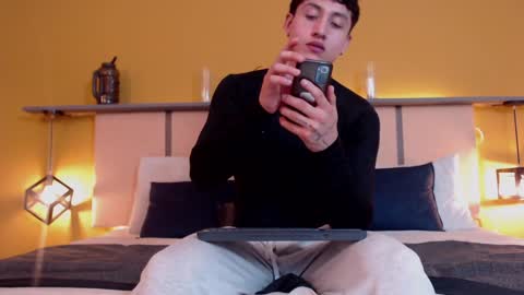 Snapshot of god_of_olympus1 chatting on January 30, 5:06 pm steven online show from January 30, 5:06 pm