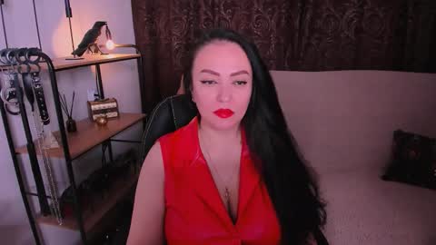 Snapshot of goddess__anna chatting on November 17, 12:22 pm GoddeSS ANNA online show from November 17, 12:22 pm