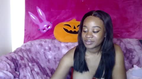Snapshot of goddess_aaliyah chatting on December 13, 6:16 pm goddess_aaliyah online show from December 13, 6:16 pm