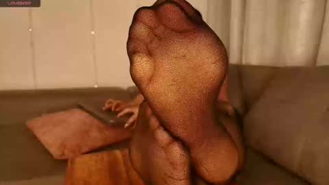 Snapshot of goddess_annabel_ chatting on January 5, 11:08 pm anna online show from January 5, 11:08 pm