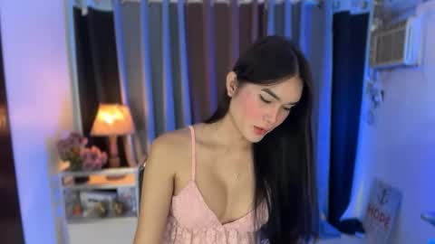 Snapshot of goddess_jennyxx chatting on October 14, 2:40 pm goddess_jennyxx online show from October 14, 2:40 pm