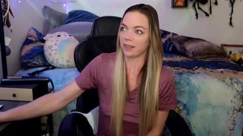 Patricia Mars           Goddess of Mars twitter thegoddessmindy online show from February 25, 3:16 pm