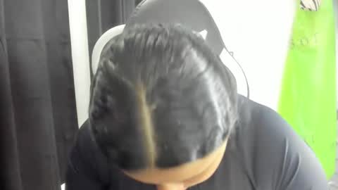 goddess_of_sissys online show from November 25, 4:45 am