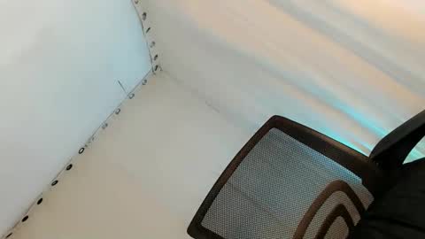 YOUR GODDESS RIAN online show from November 6, 5:19 am