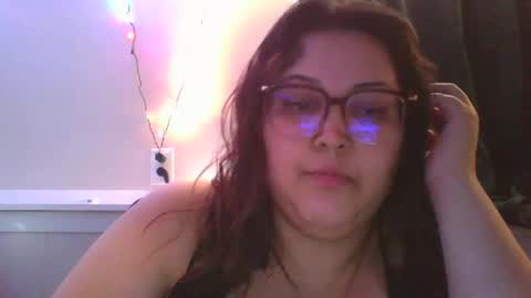 Snapshot of goddess_sereniity chatting on April 14, 8:26 pm goddess_sereniity online show from April 14, 8:26 pm