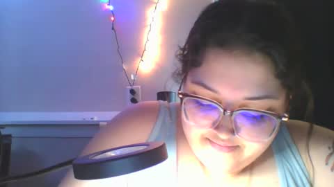 Snapshot of goddess_sereniity chatting on April 15, 8:20 pm goddess_sereniity online show from April 15, 8:20 pm