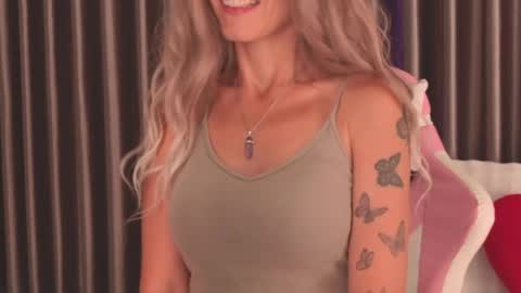 Katarina online show from April 15, 10:33 am