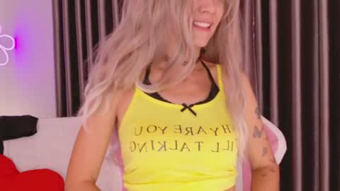 Snapshot of goddess_stars chatting on July 9, 10:08 am Katarina online show from July 9, 10:08 am