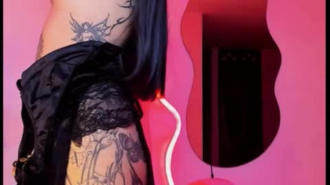 vee online show from October 30, 1:51 am