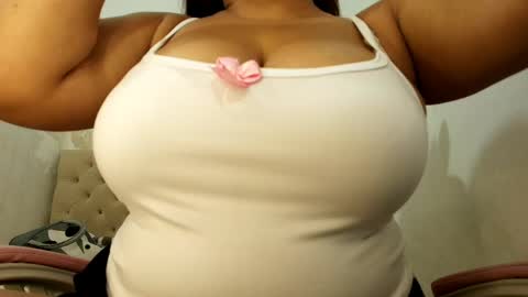 Snapshot of goddesschanell chatting on April 24, 1:41 am CHANELL online show from April 24, 1:41 am