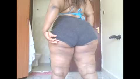 Snapshot of goddessebon chatting on January 8, 8:27 am shasha big online show from January 8, 8:27 am