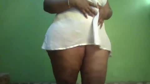 Snapshot of goddessebon chatting on September 15, 8:14 am shasha big online show from September 15, 8:14 am