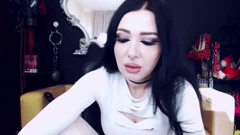 Snapshot of goddessgeorgia chatting on October 12, 1:32 pm Goddess Georgia online show from October 12, 1:32 pm