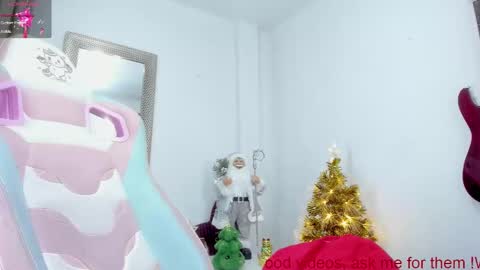 Snapshot of goddessjessica_roger chatting on December 27, 8:13 am Goddess Jessica and slave Roger online show from December 27, 8:13 am