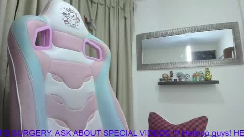 Snapshot of goddessjessica_roger chatting on May 31, 5:15 am Goddess Jessica and slave Roger online show from May 31, 5:15 am