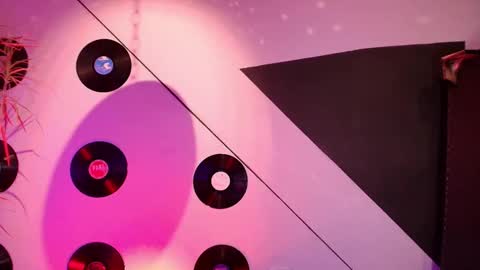 Julieta online show from November 17, 6:35 pm