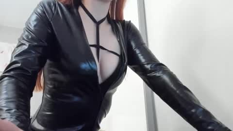 Snapshot of goddesskasyia chatting on January 10, 7:43 pm GoddessKasyia online show from January 10, 7:43 pm