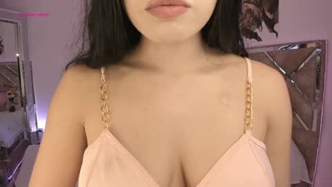 Snapshot of goddesslinda chatting on December 7, 11:12 pm Linda online show from December 7, 11:12 pm