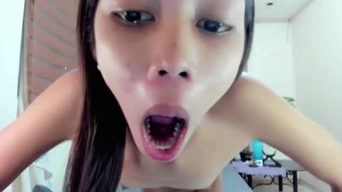 JENNIFER online show from March 27, 5:24 am