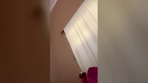 goddesssophie_ online show from April 3, 6:50 pm