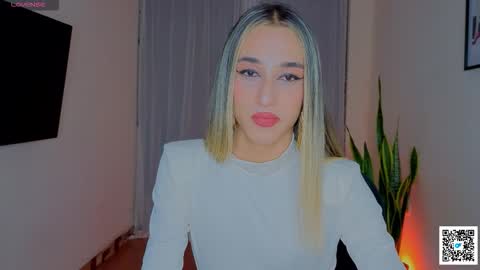 Snapshot of goddivaa chatting on February 9, 4:27 am goddivaa online show from February 9, 4:27 am