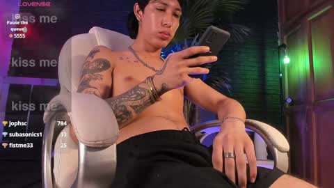 HUAN online show from February 3, 12:36 am