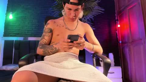 HUAN online show from February 24, 5:42 pm